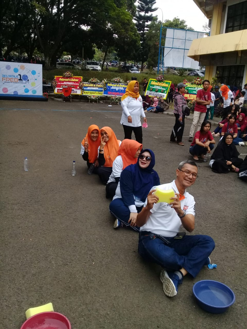 Fun Games Dies Natalis FPEB ke-10 Harmonisasi & Penguatan Kelembagaan